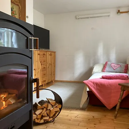 Almhuette Auf 1850 Hoehenmeter Chalet